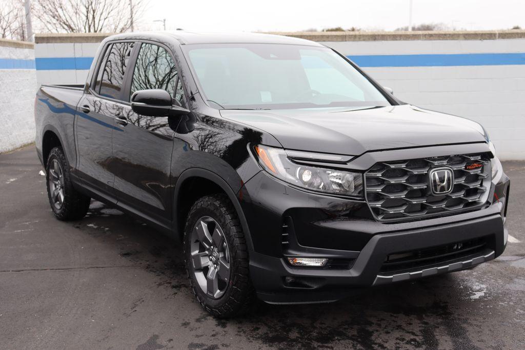 new 2025 Honda Ridgeline car, priced at $44,338