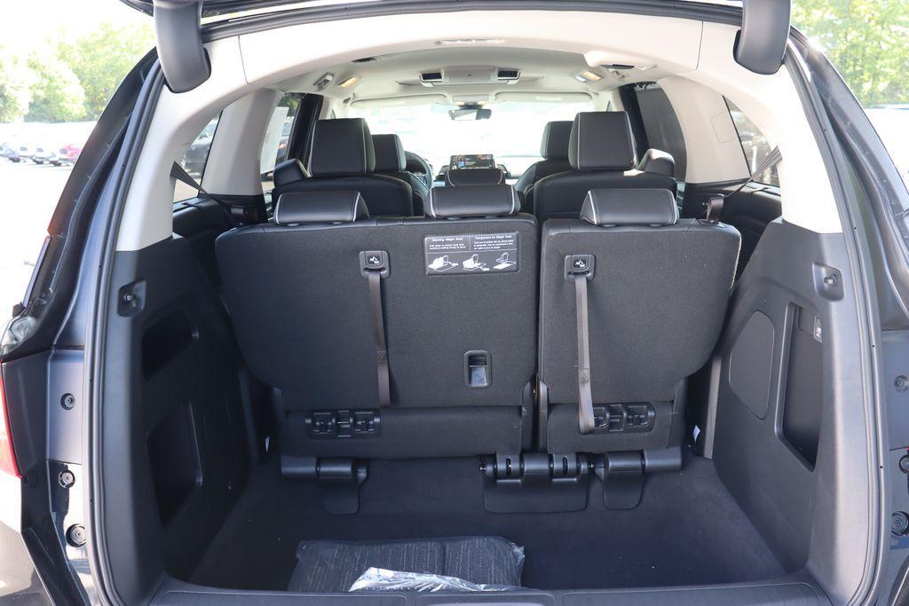 new 2026 Honda Odyssey car, priced at $49,325