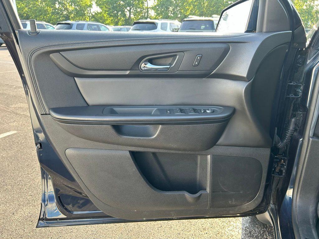used 2016 Chevrolet Traverse car, priced at $10,795