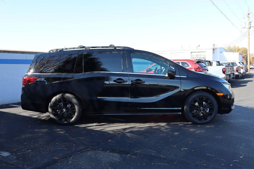 new 2025 Honda Odyssey car, priced at $43,560