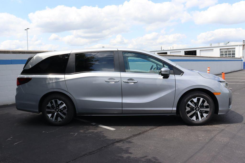 used 2026 Honda Odyssey car, priced at $43,290
