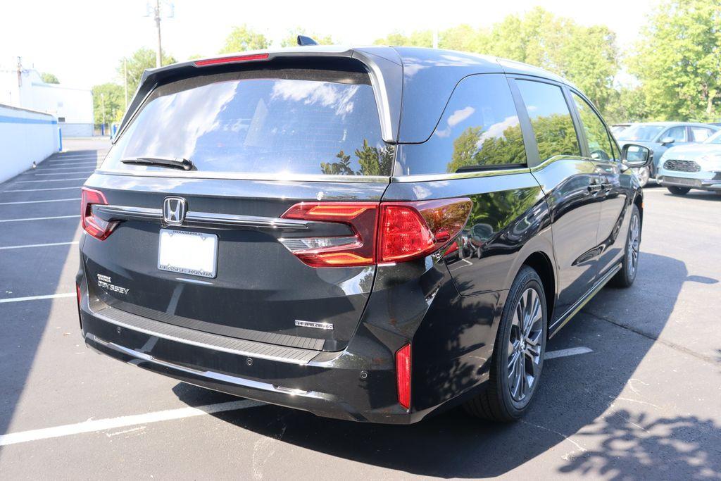 used 2025 Honda Odyssey car, priced at $46,005