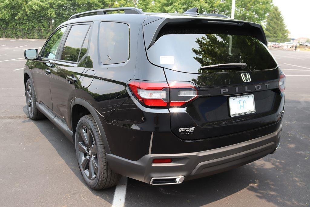 new 2025 Honda Pilot car, priced at $42,195