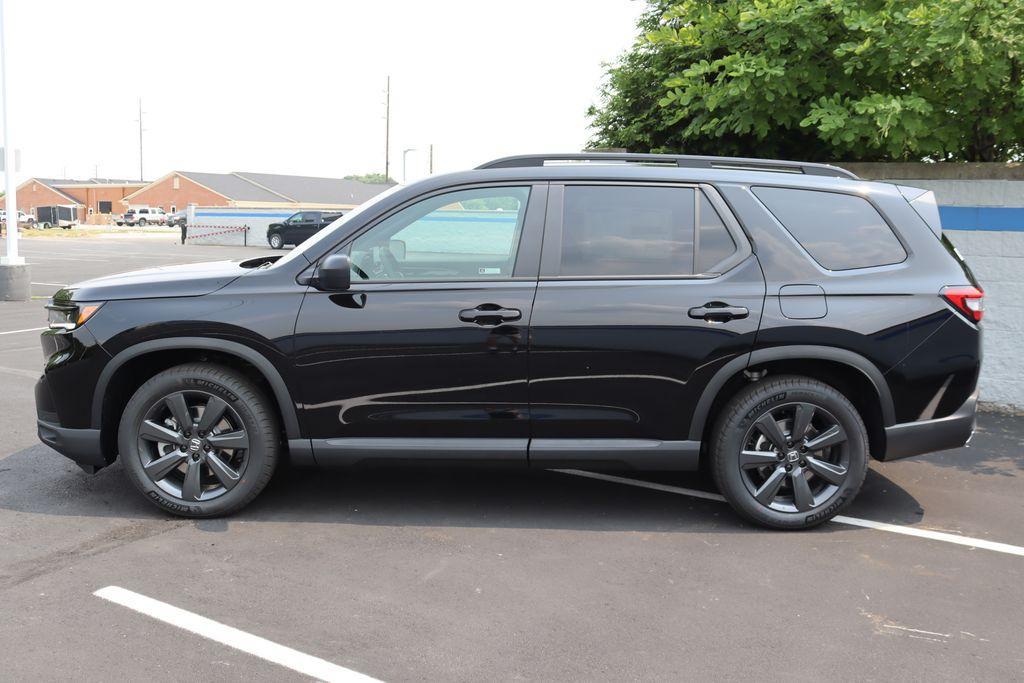 new 2025 Honda Pilot car, priced at $42,195