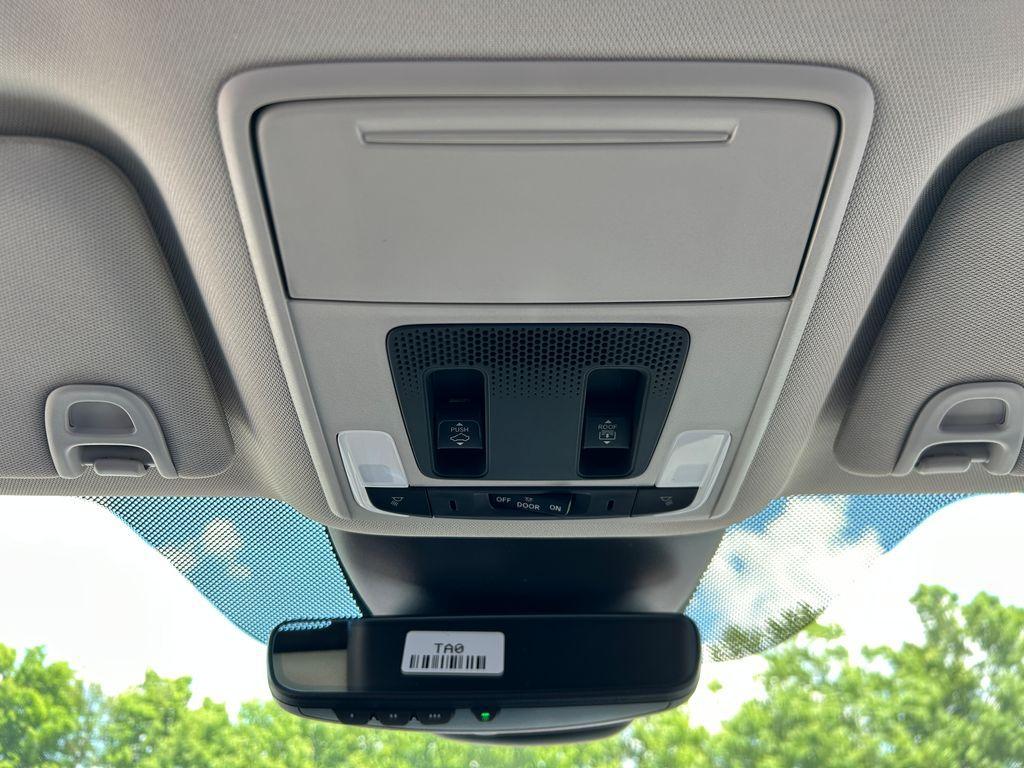 new 2025 Honda Pilot car, priced at $51,405