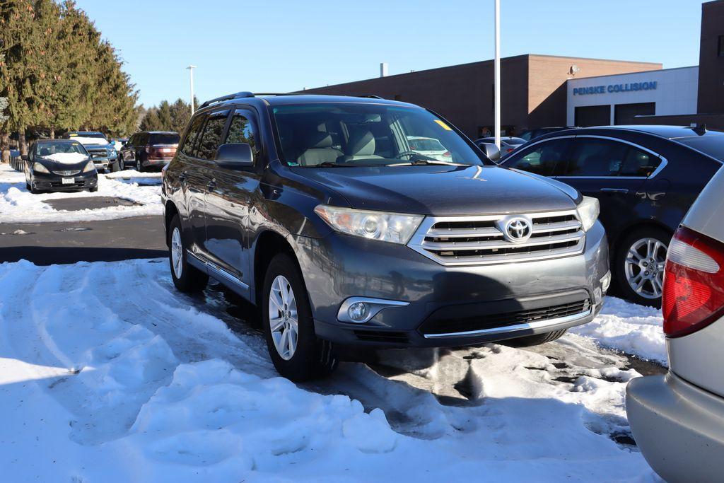 used 2011 Toyota Highlander car, priced at $12,491