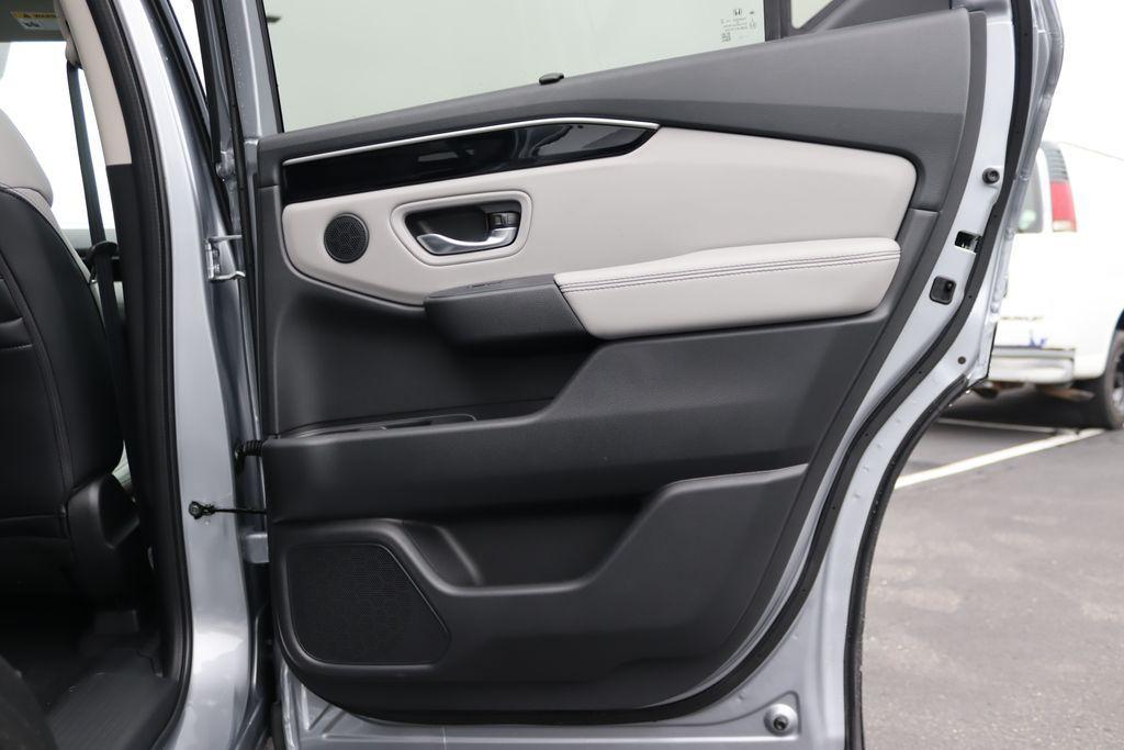 new 2025 Honda Pilot car, priced at $47,924