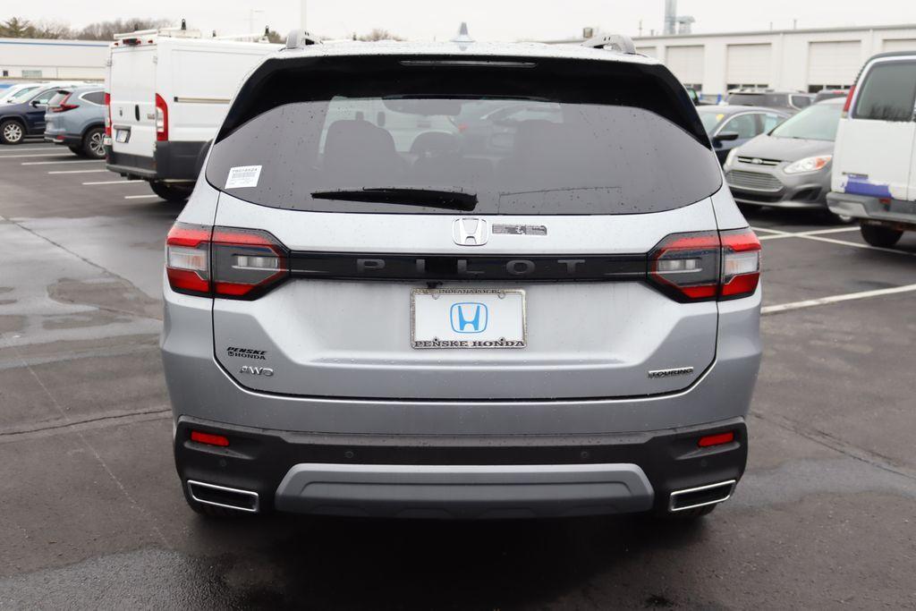 new 2025 Honda Pilot car, priced at $47,924
