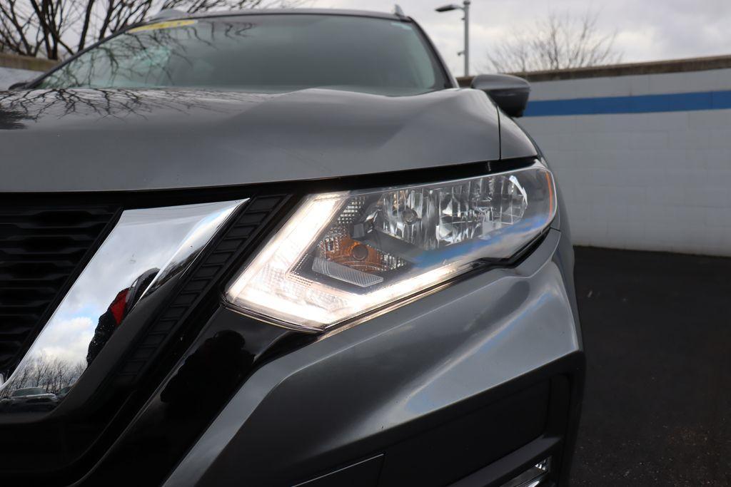 used 2018 Nissan Rogue car, priced at $13,403