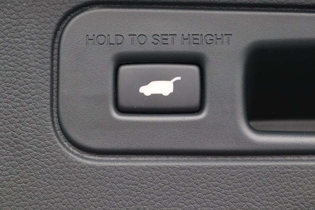 new 2025 Honda Pilot car, priced at $51,575