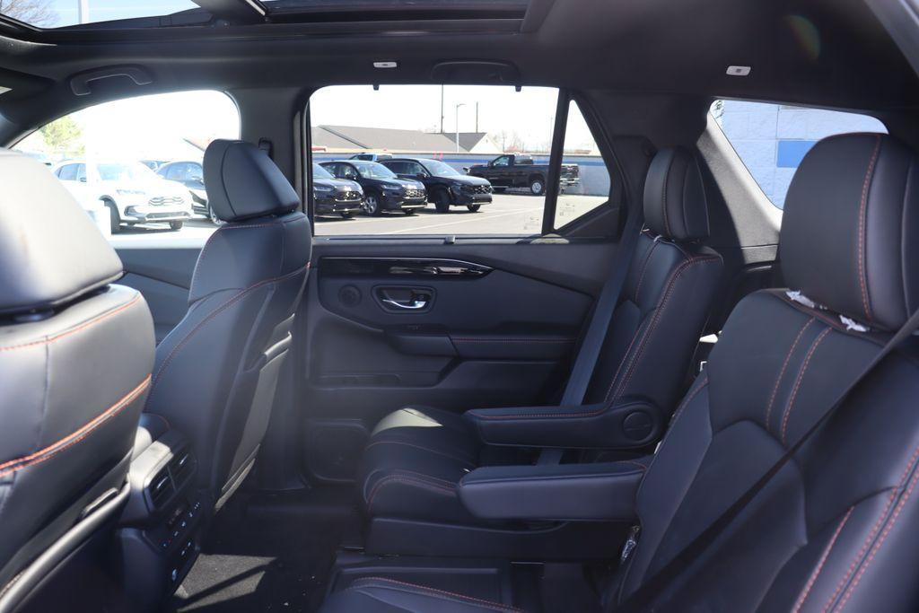 new 2025 Honda Pilot car, priced at $48,293