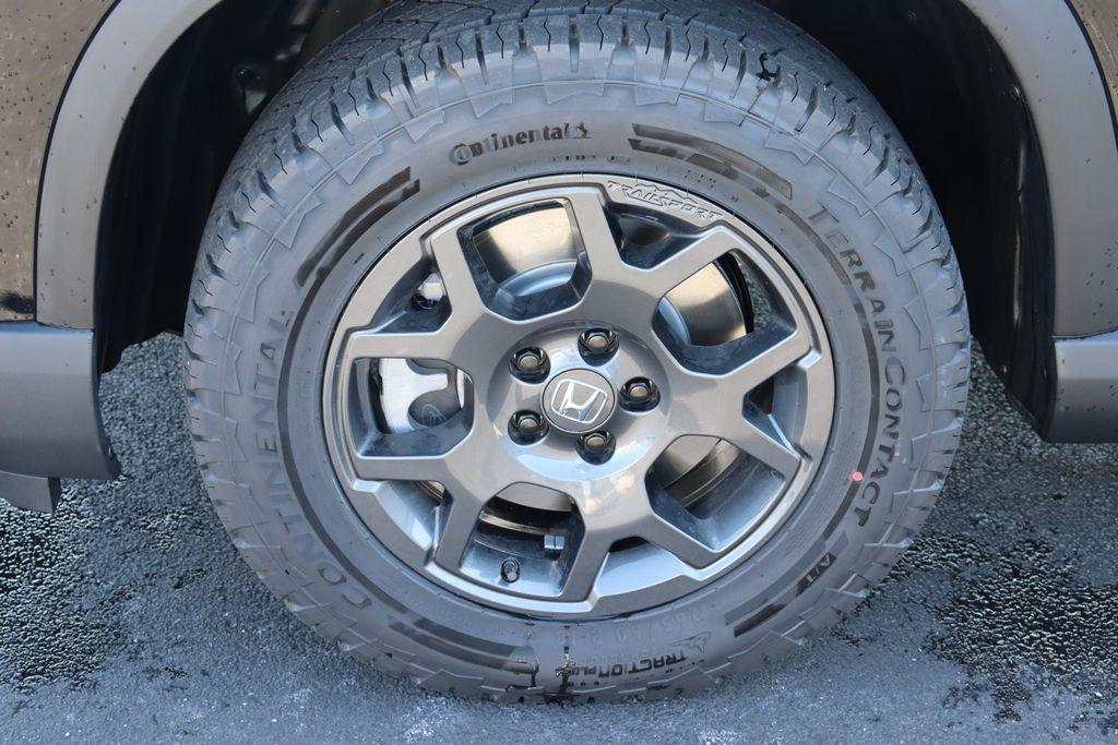 new 2025 Honda Pilot car, priced at $48,293