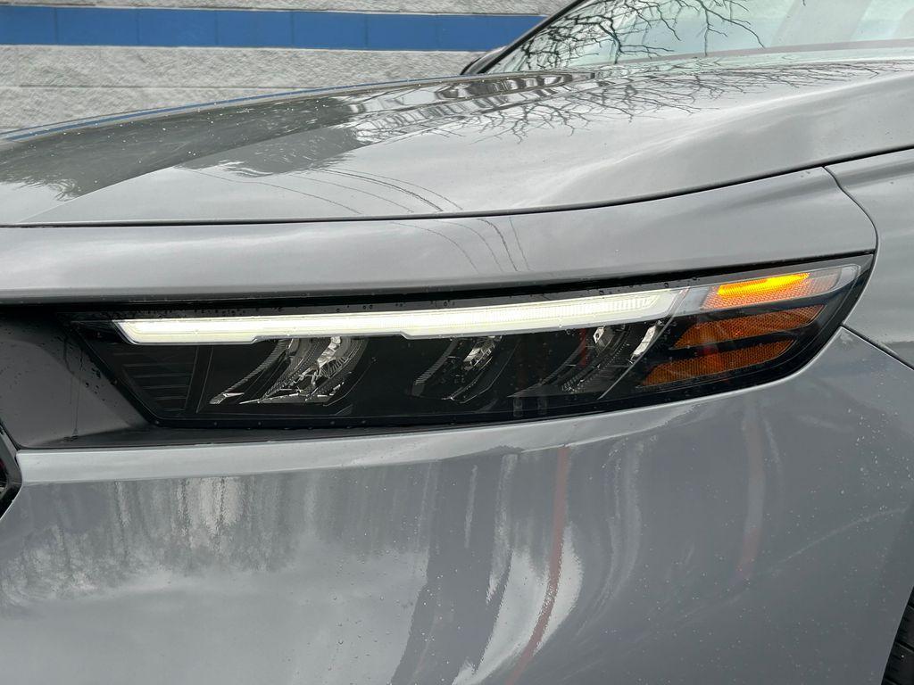 new 2025 Honda Accord Hybrid car, priced at $33,800