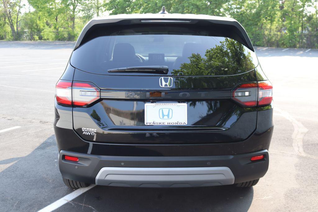 used 2025 Honda Pilot car, priced at $47,095