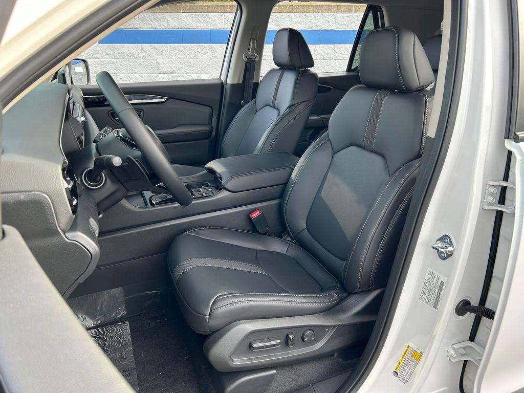 new 2026 Honda Passport car, priced at $44,189