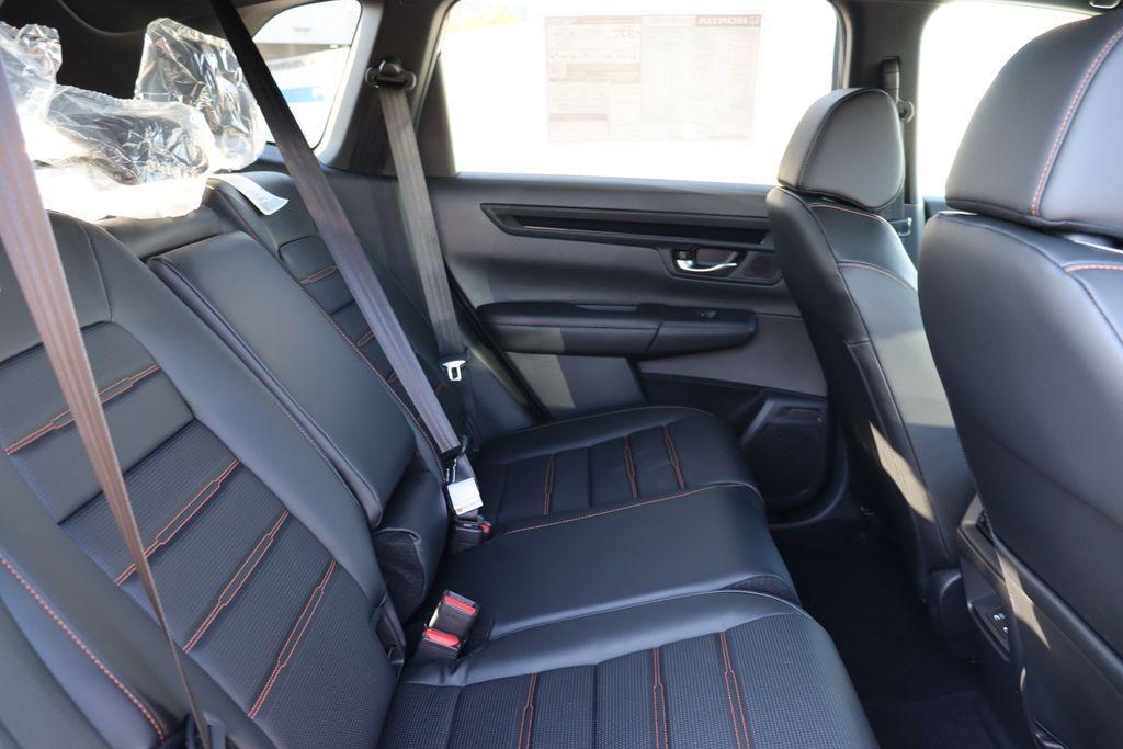 new 2025 Honda CR-V Hybrid car, priced at $39,045