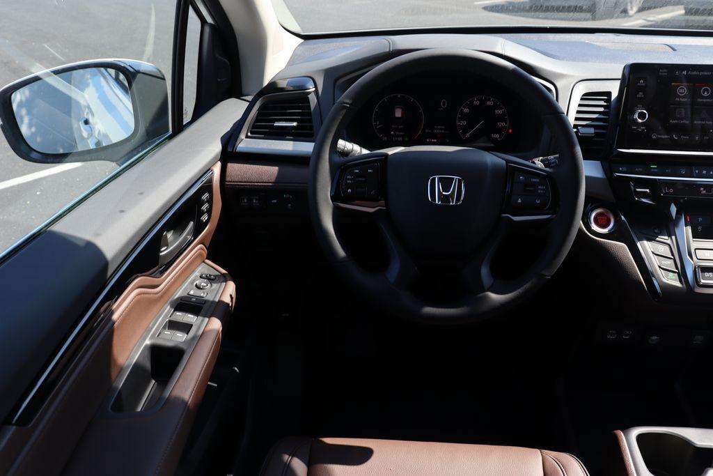 new 2025 Honda Odyssey car, priced at $46,815