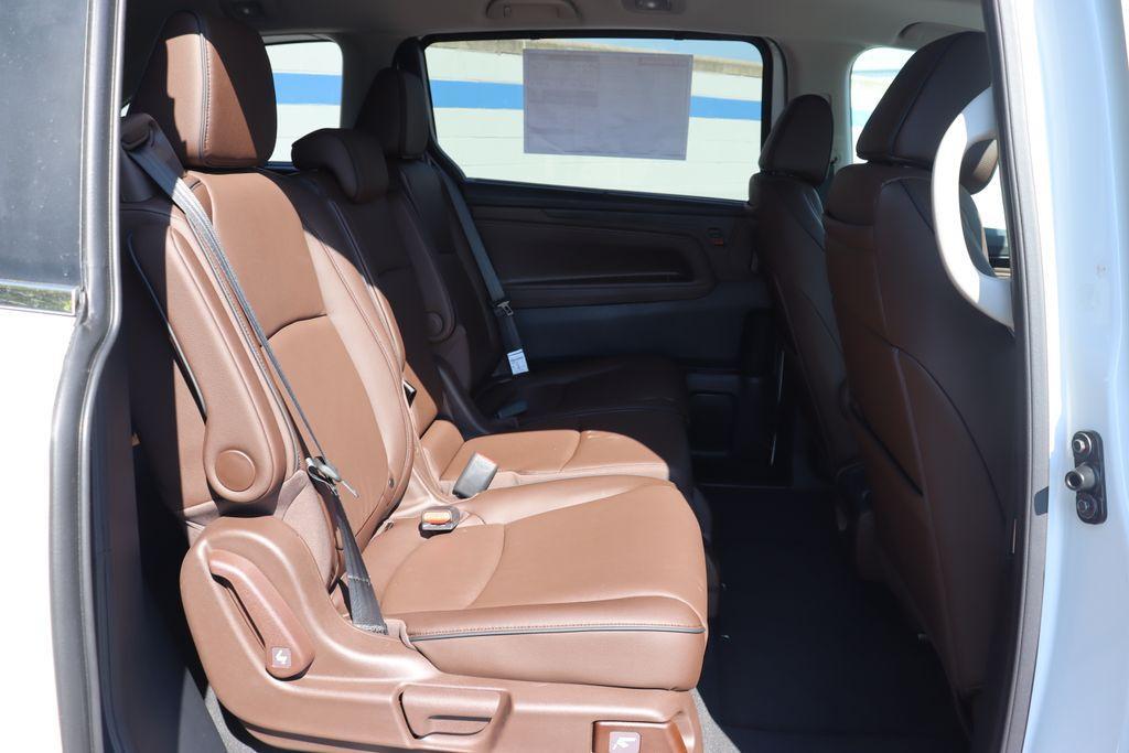 new 2025 Honda Odyssey car, priced at $46,815