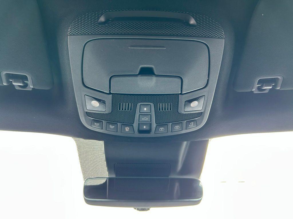 used 2020 Lincoln Navigator car, priced at $36,293