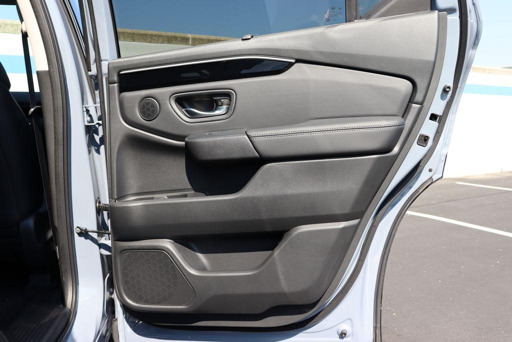 new 2025 Honda Pilot car, priced at $47,803