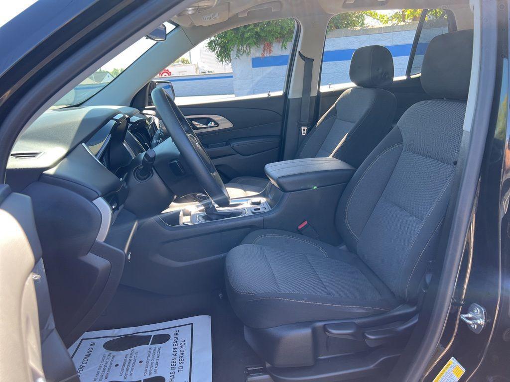 used 2021 Chevrolet Traverse car, priced at $19,293