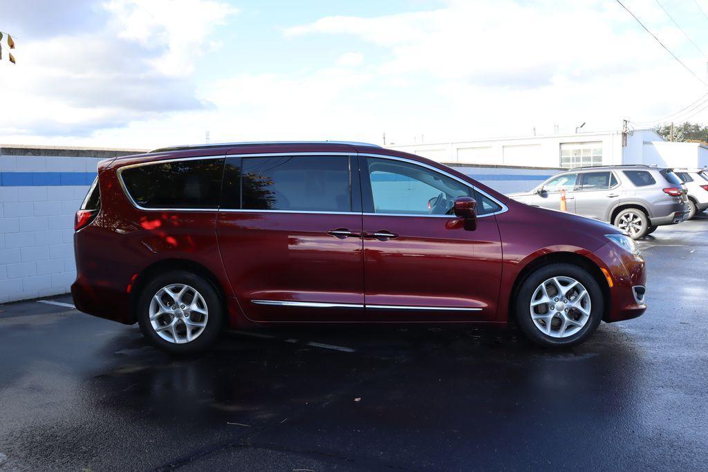 used 2017 Chrysler Pacifica car, priced at $13,491