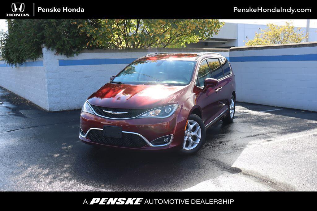 used 2017 Chrysler Pacifica car, priced at $13,491