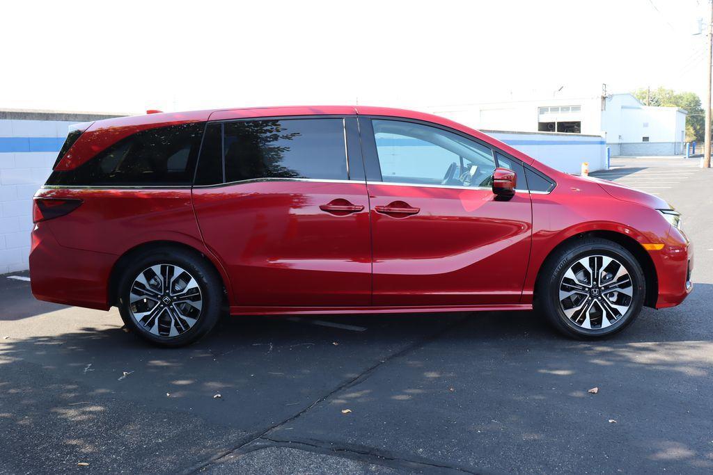 new 2025 Honda Odyssey car, priced at $50,595