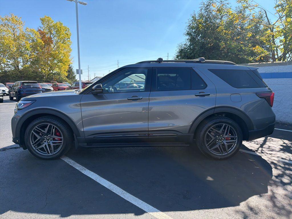 used 2025 Ford Explorer car, priced at $53,192