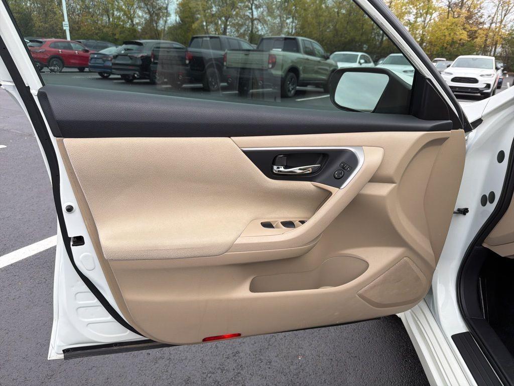 used 2015 Nissan Altima car, priced at $5,692