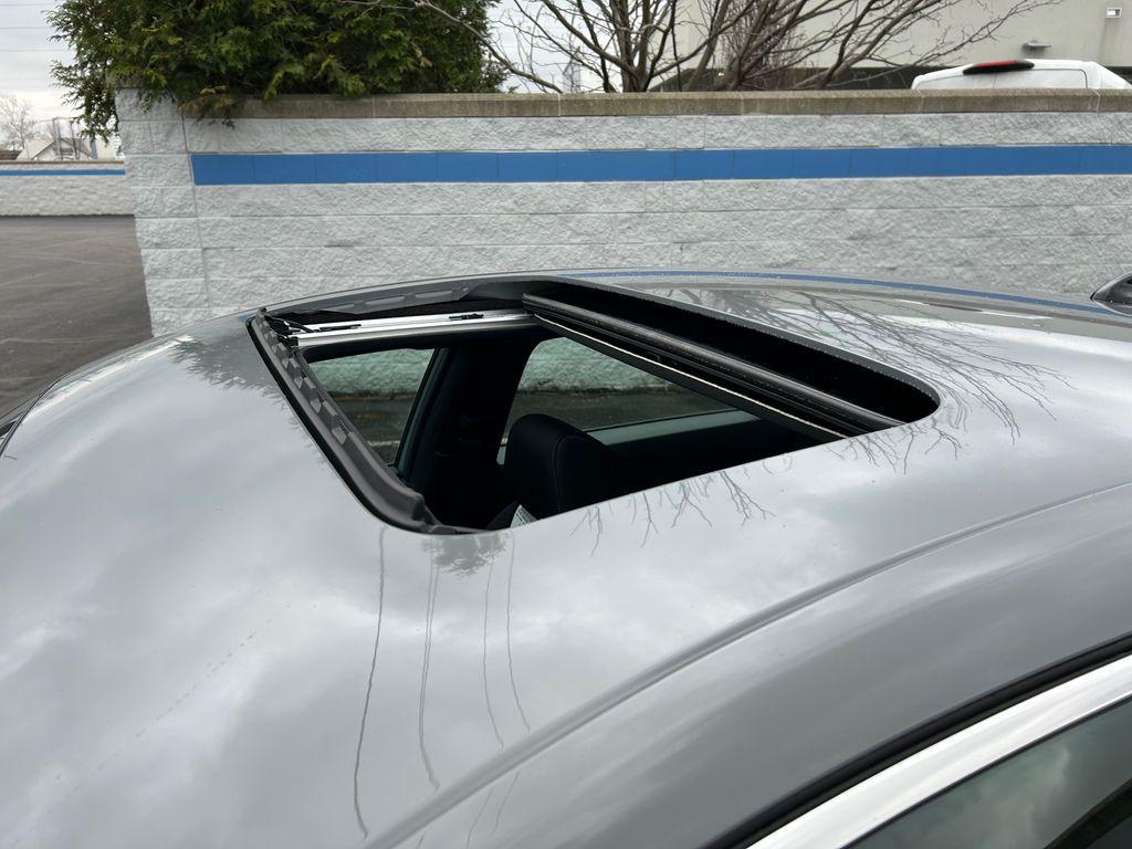 new 2025 Honda Accord Hybrid car, priced at $33,800