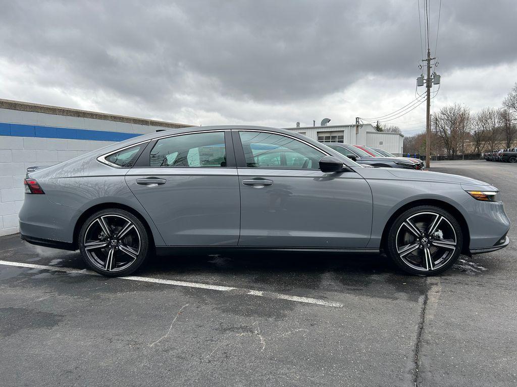 new 2025 Honda Accord Hybrid car, priced at $33,800