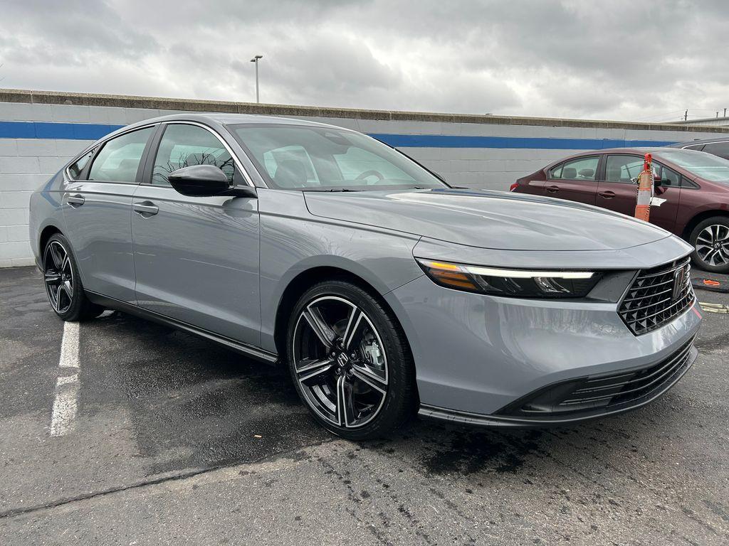 new 2025 Honda Accord Hybrid car, priced at $33,800