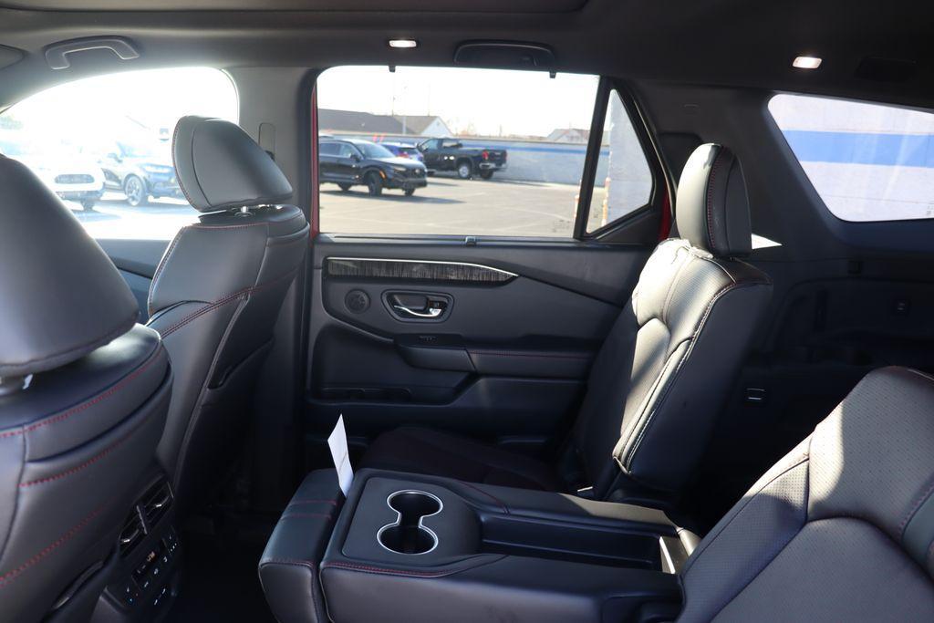 new 2025 Honda Pilot car, priced at $54,000