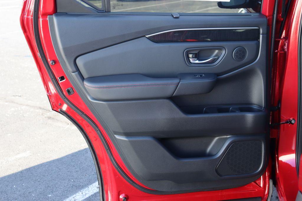 new 2025 Honda Pilot car, priced at $54,000