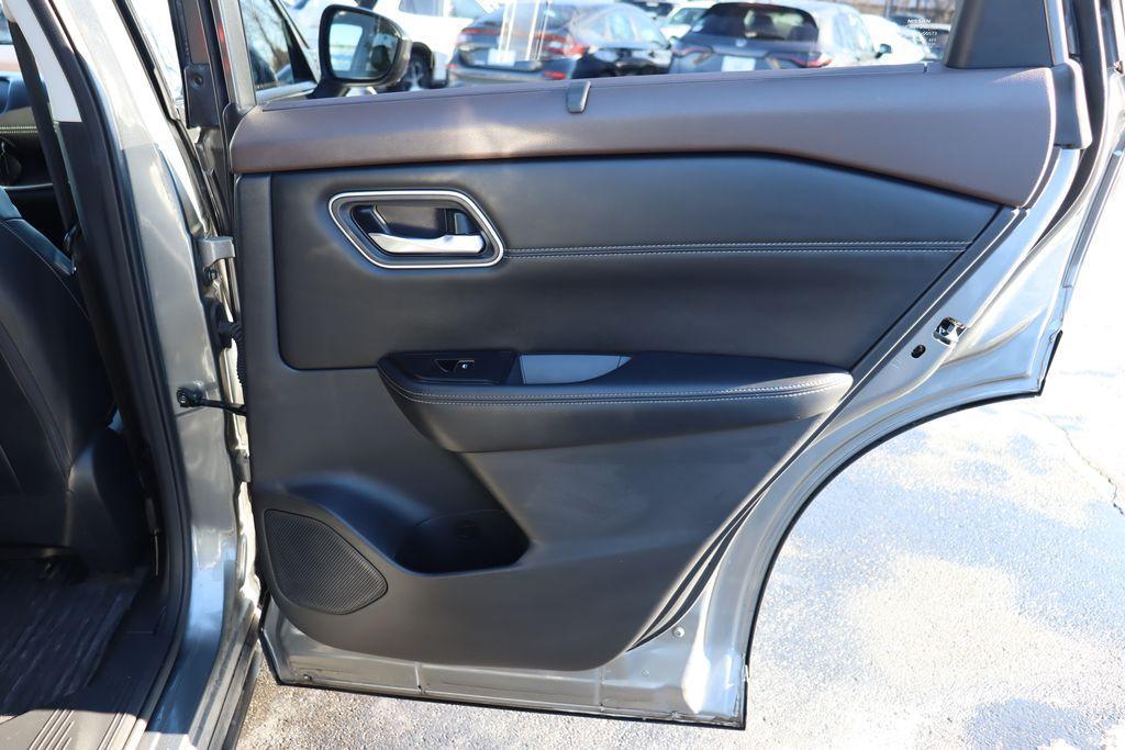 used 2021 Nissan Rogue car, priced at $24,991