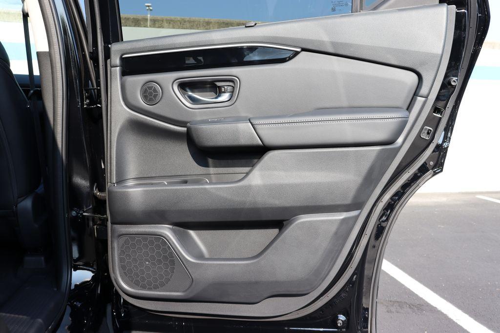 new 2025 Honda Pilot car, priced at $45,050