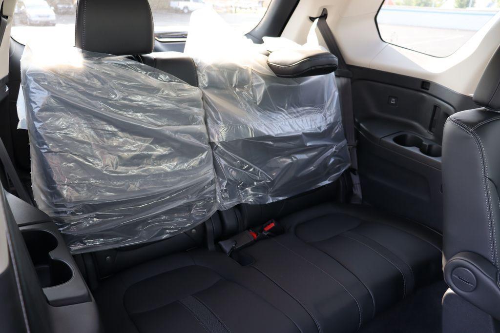new 2025 Honda Pilot car, priced at $45,050