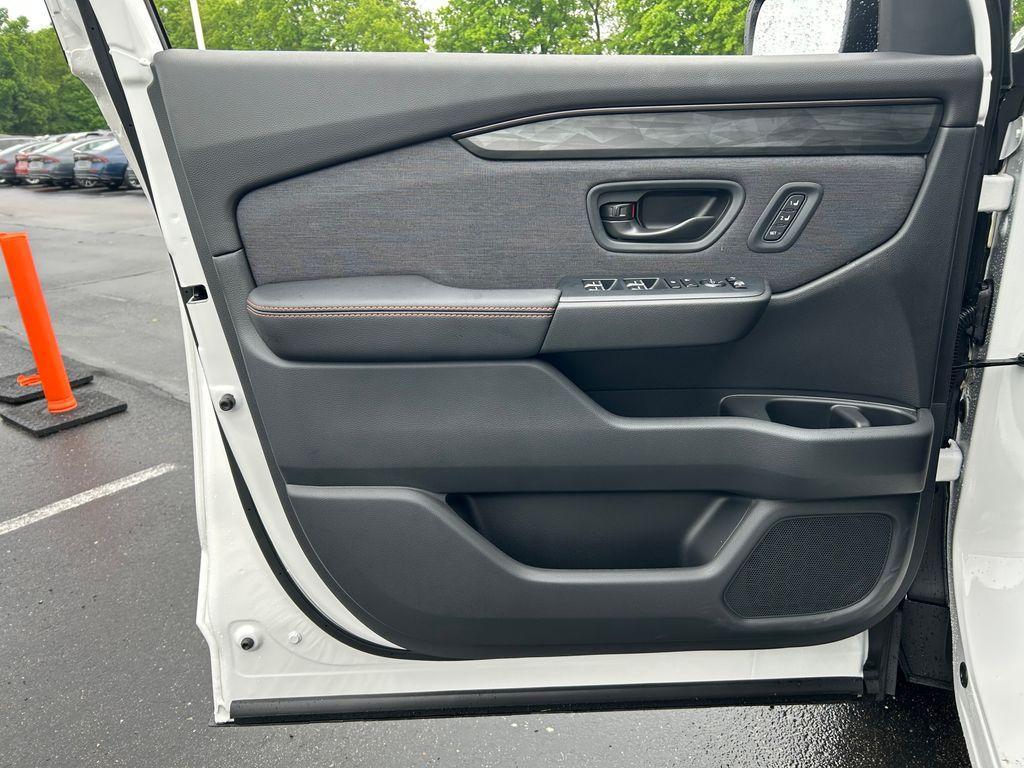 new 2026 Honda Passport car, priced at $48,610