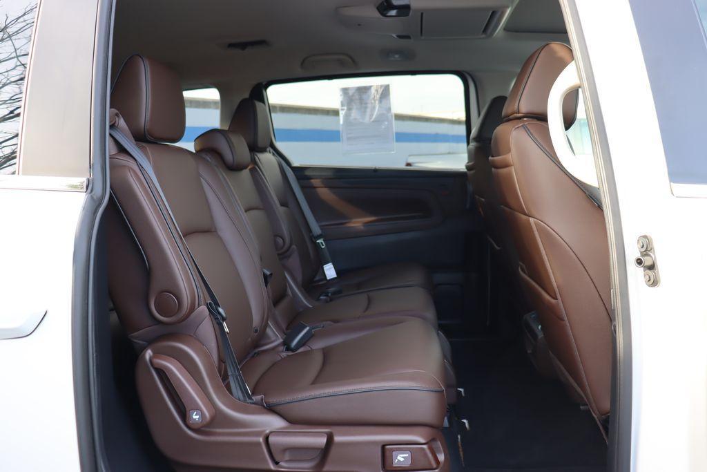 used 2025 Honda Odyssey car, priced at $47,491