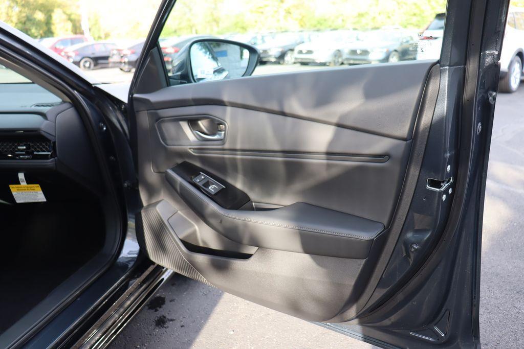 new 2025 Honda Accord Hybrid car, priced at $38,950