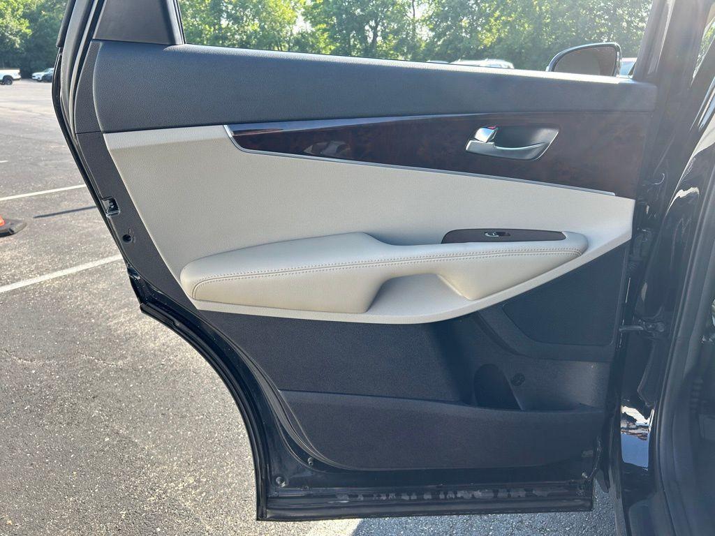 used 2016 Kia Sorento car, priced at $9,292