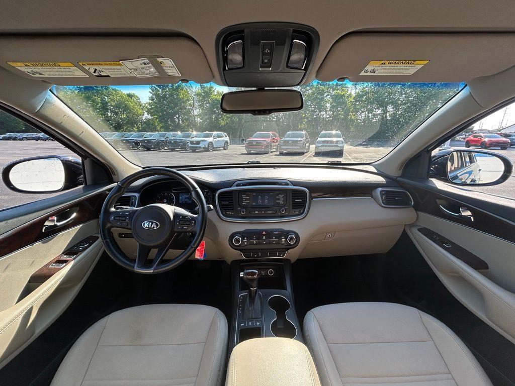 used 2016 Kia Sorento car, priced at $9,292