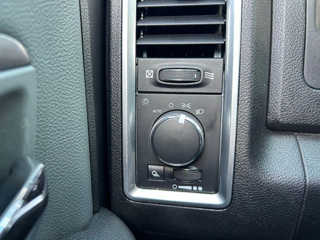 used 2021 Ram 1500 Classic car, priced at $22,991