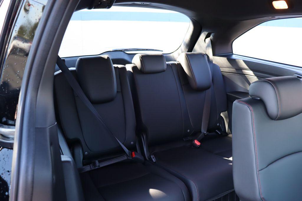 new 2026 Honda Odyssey car, priced at $43,985