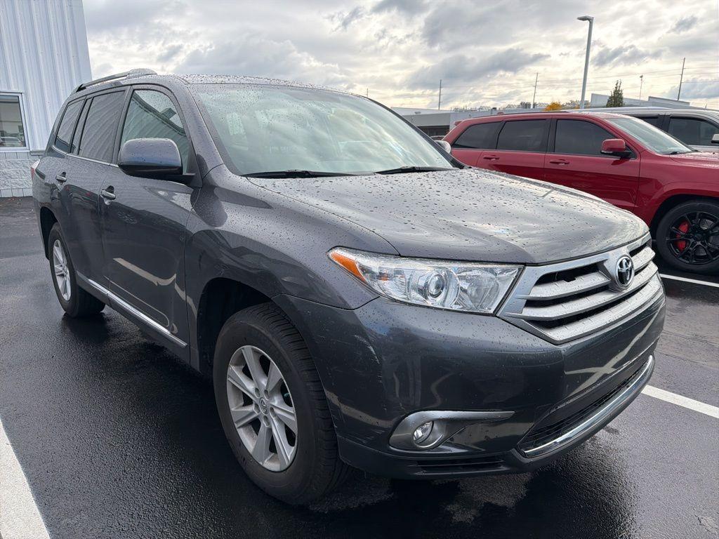 used 2013 Toyota Highlander car, priced at $17,491