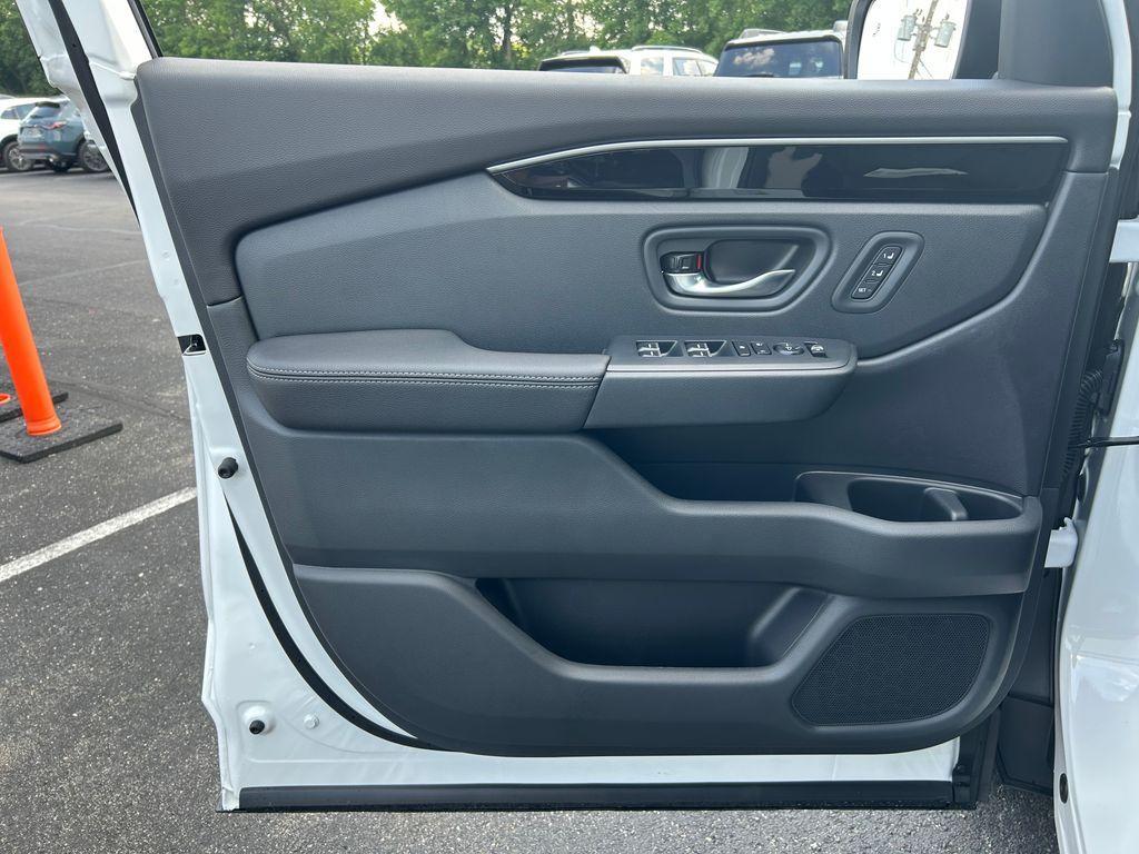 new 2026 Honda Passport car, priced at $45,610