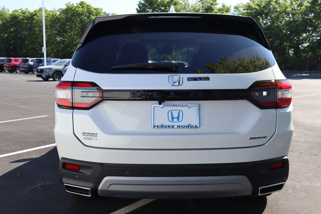 new 2025 Honda Pilot car, priced at $47,803
