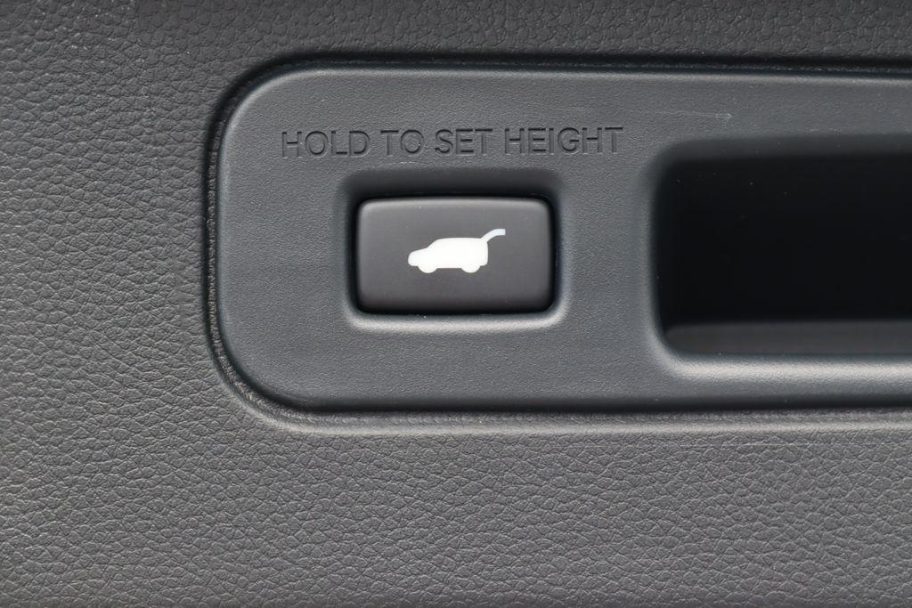new 2025 Honda Pilot car, priced at $49,610