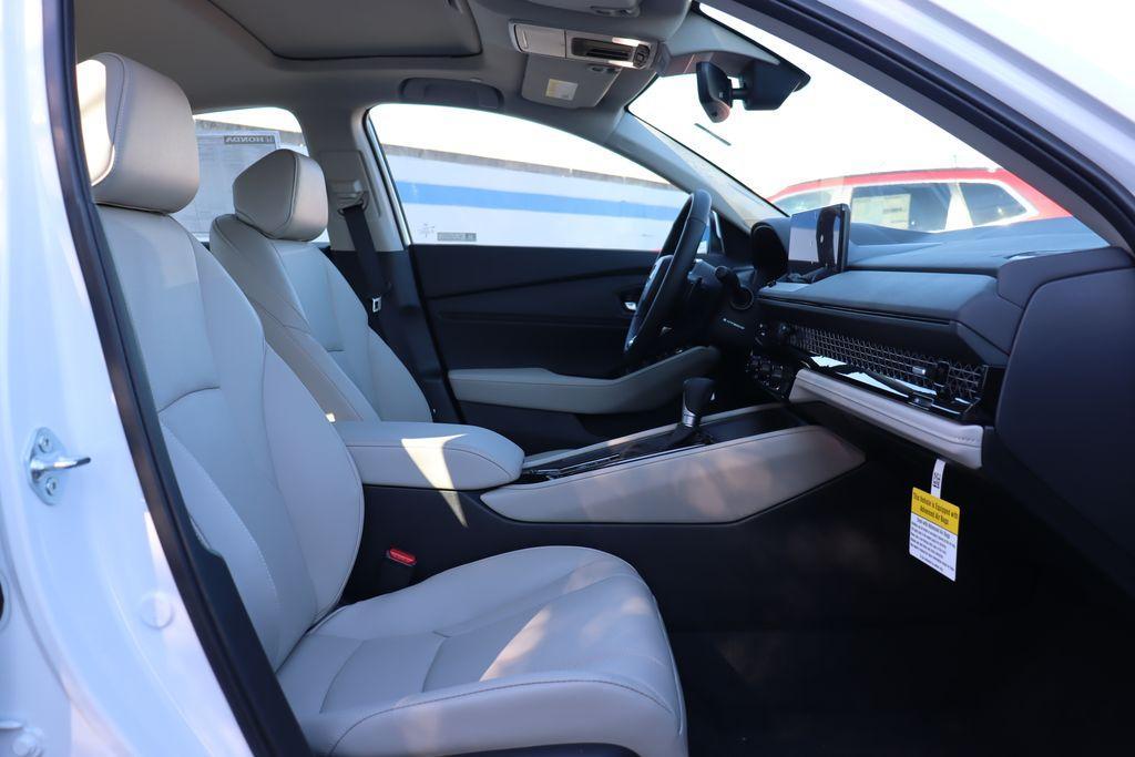 new 2025 Honda Accord Hybrid car, priced at $38,197